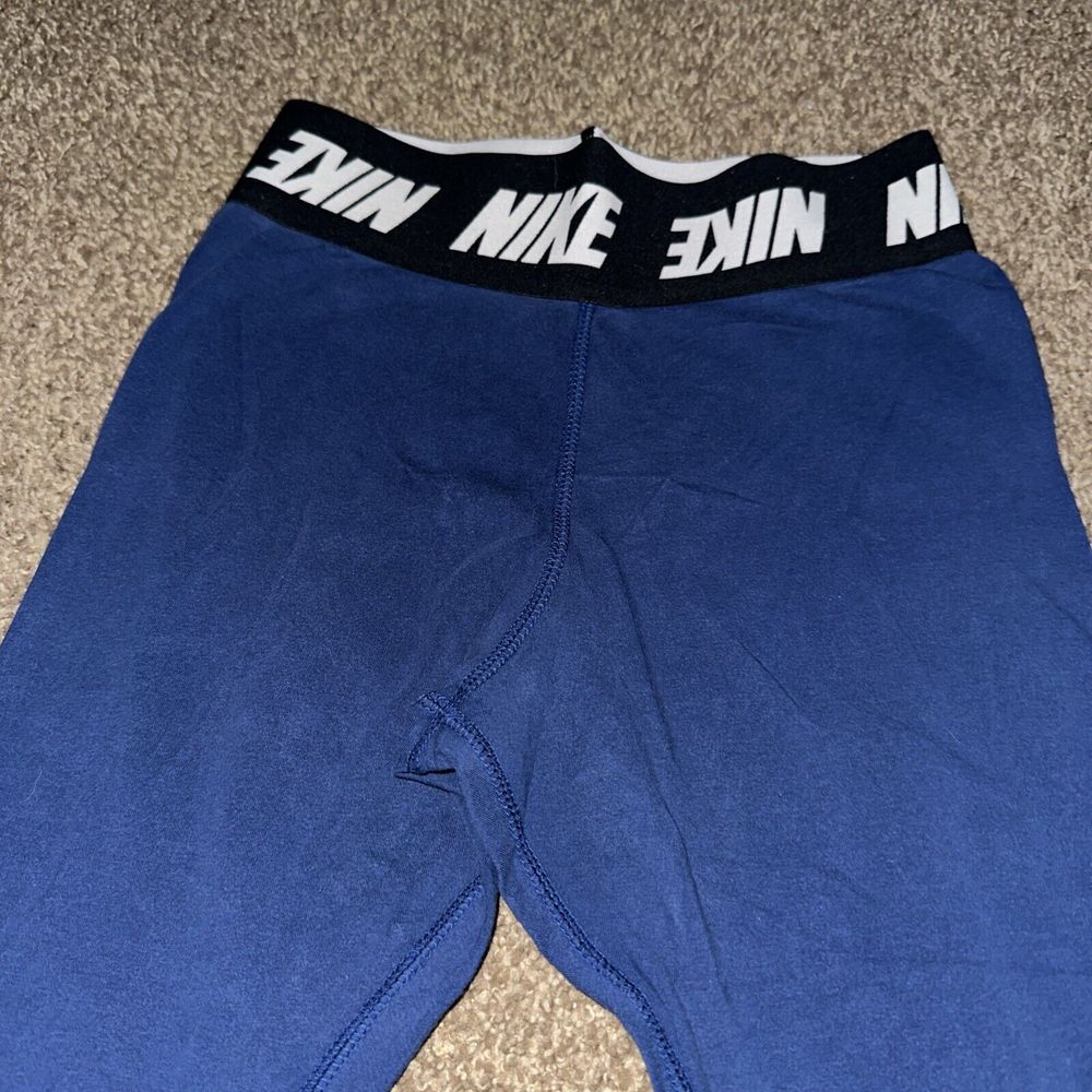 Women's Nike Blue Pull On Stretch Skinny Sportswear Club‎ Leggings sz Small - Picture 2 of 4